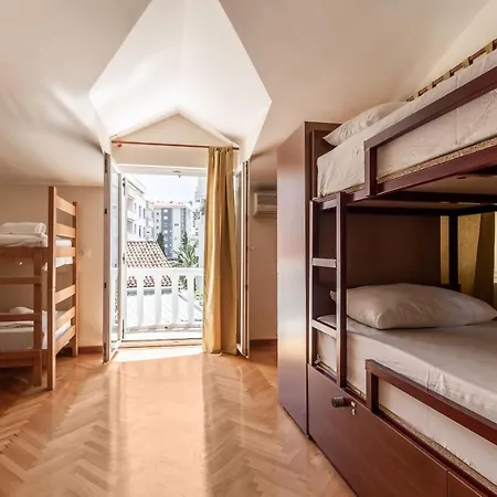 Hostel Hostel Budva *
