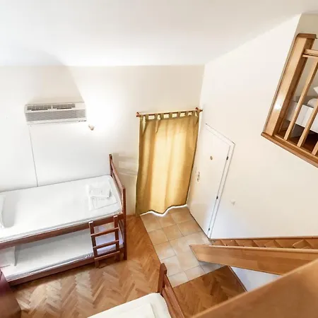 Hostel Budva *