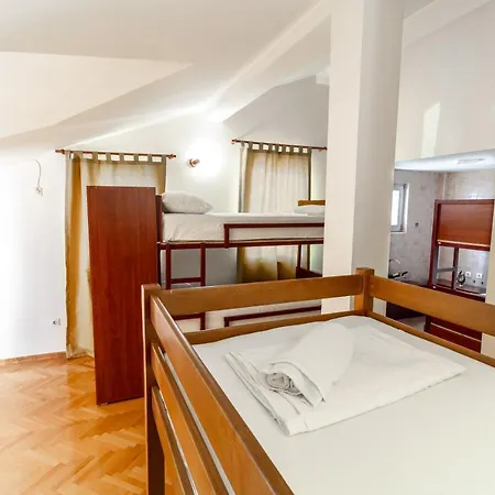 Hostel Budva