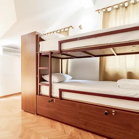 Hostel Budva * Budva